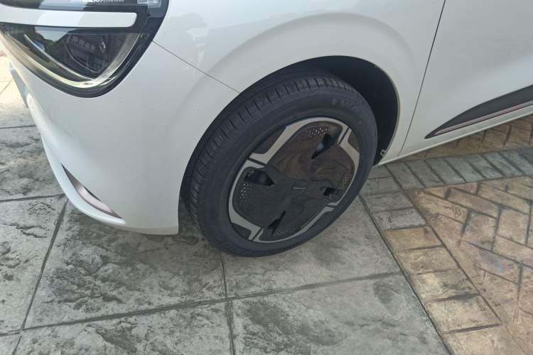 Used Dongfeng NAMMI 01 2024 New Edition 330 Plus Smart+
