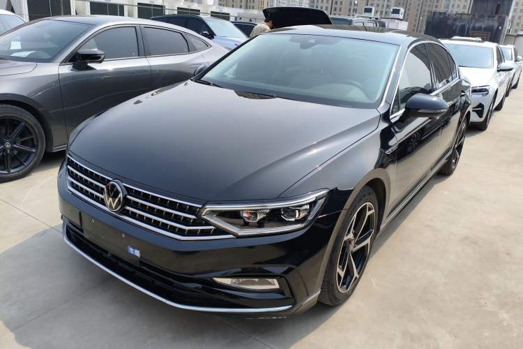 Used Volkswagen Magotan 2023 2 Million Units Commemorative Edition 330TSI DSG Luxury Version