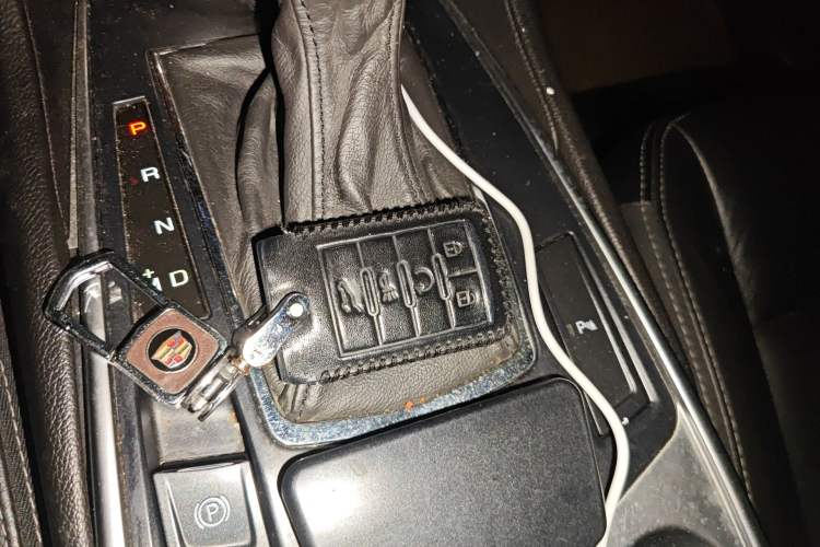 Used Cadillac SRX 2013 3.0L Elite Model Vehicle Key