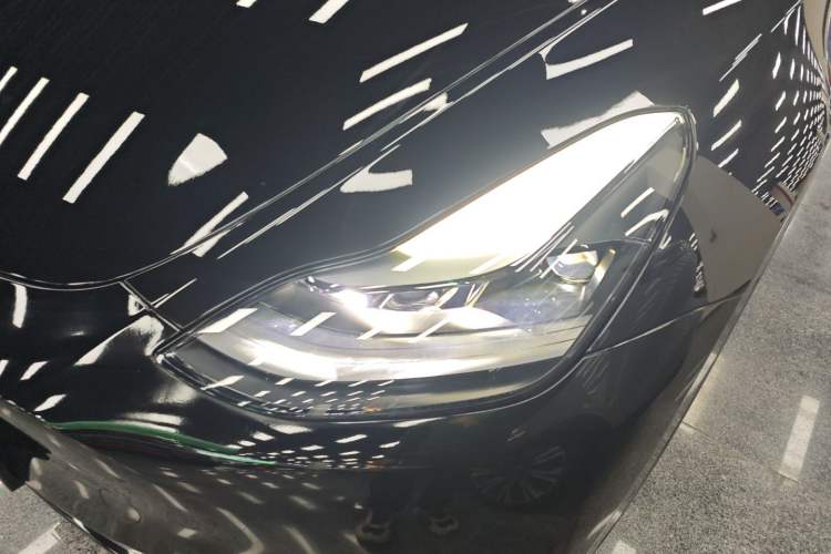 Used Tesla Model Y 2021 Standard Range Rear-Wheel Drive Version
