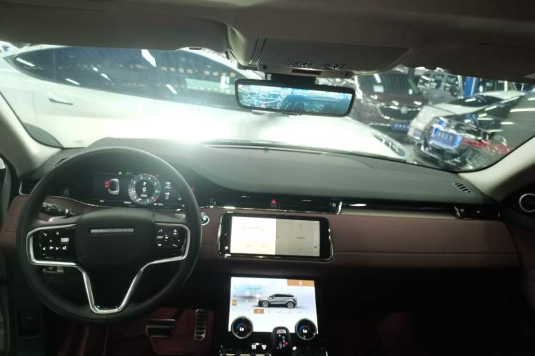 Used Land Rover Range Rover Evoque 2023 Aurora L 249 PS Luxury Edition