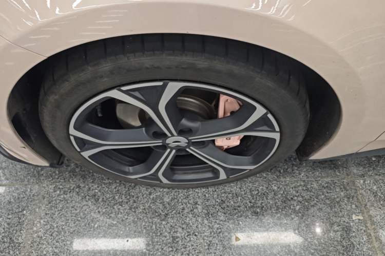 Used Nio ET5 2022 75 kWh