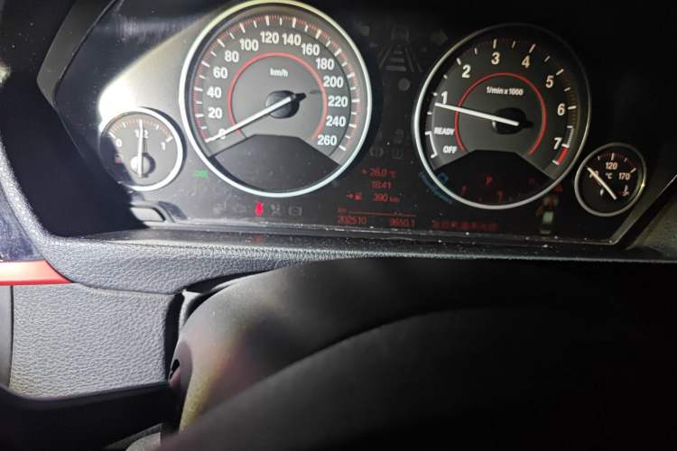 Used BMW 3 Series 2013 320i Sport Design Package

