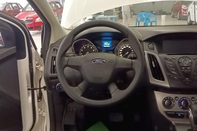 Used Ford Focus 2012 Hatchback 1.6L Automatic Comfort Model
