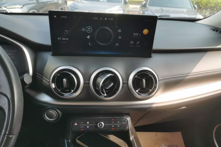 Used Wey VV6 2020 2.0T Two-Wheel Drive Smart Enjoyment+
