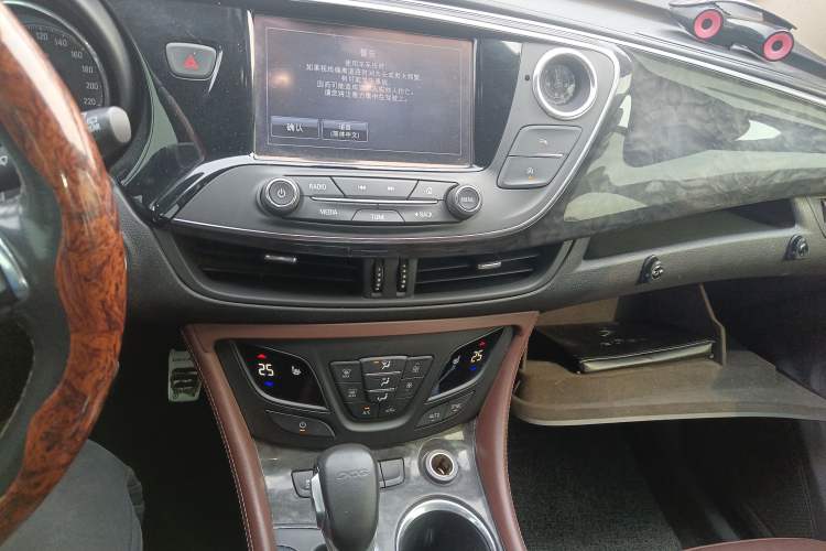 Used Buick Envision 2016 20T Two-Wheel-Drive Elite Model