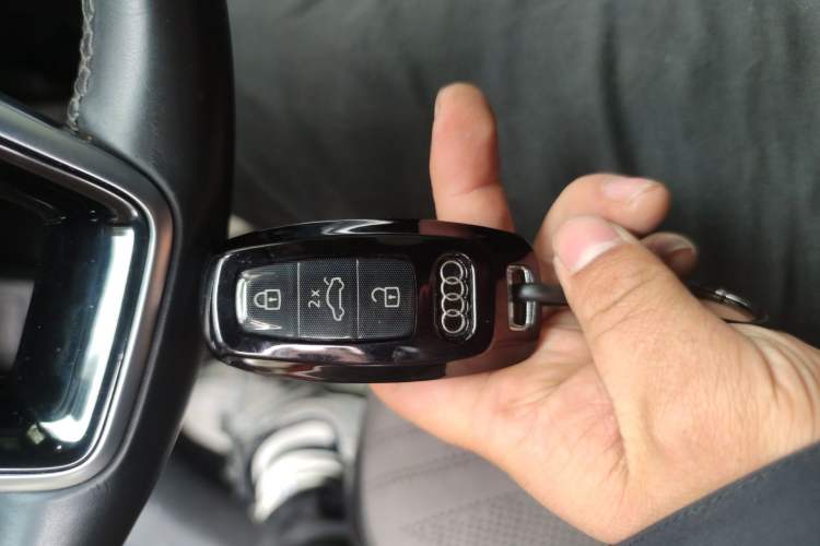 Used Audi A6L 2024 40 TFSI Luxury Dynamic Edition Vehicle Key