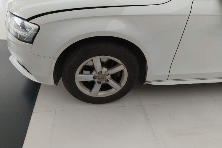 Used Audi A4L 2013 35 TFSI Automatic Standard Model
