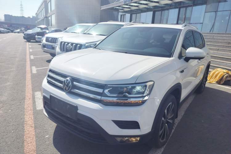 Used Volkswagen Tharu 2022 280TSI Two-Wheel-Drive Luxury Edition