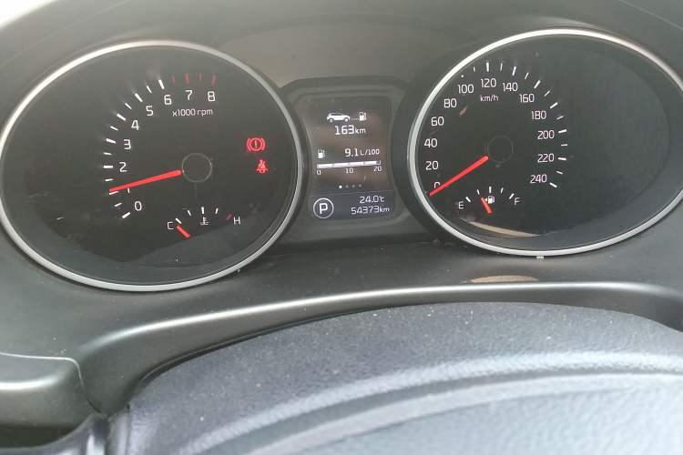 Used Kia Sportage R 2015 2.0L Automatic Two-Wheel Drive GL Odometer Close Up