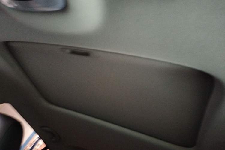 Used GAC Trumpchi GS4 2017 235T G-DCT Two-Wheel Drive Luxury Edition Headliner