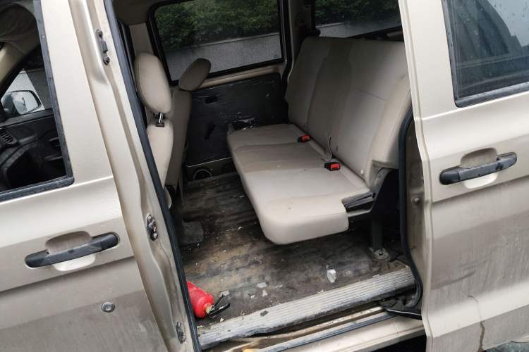 Used Wuling Hongguang V 2022 1.5L Jingqu Version Hydraulic Power Steering LAR