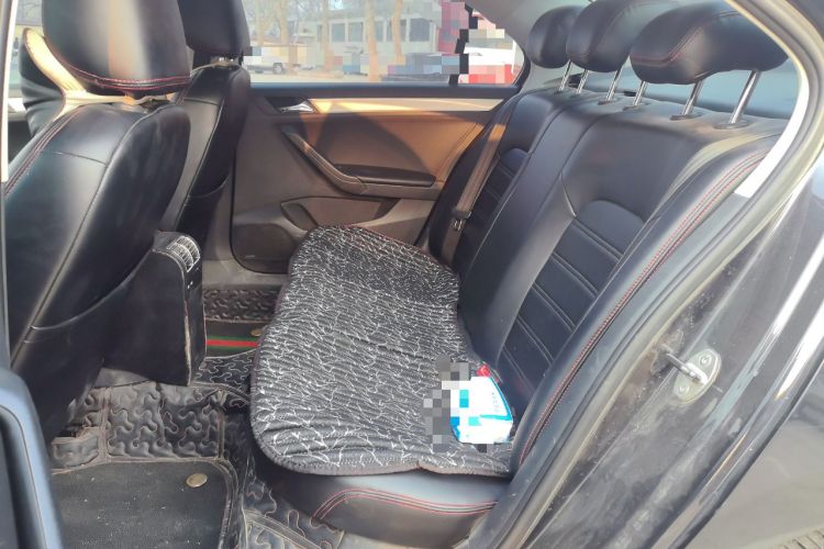 Used Volkswagen Jetta 2013 1.6L Manual Comfort Model