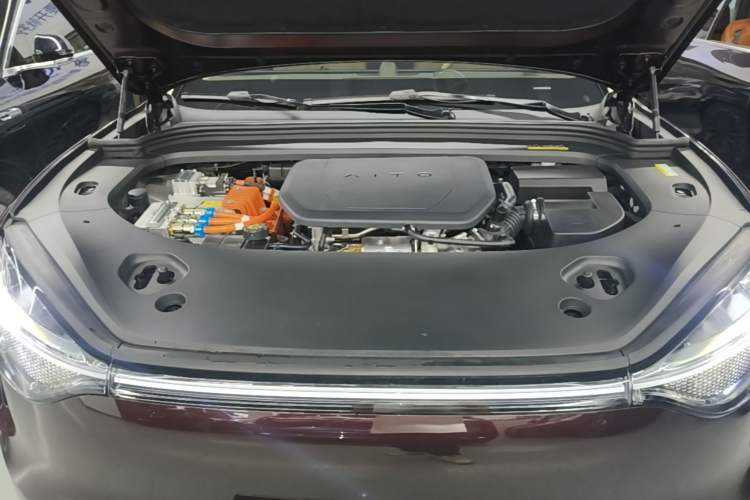 Used Hima AITO M9 2025 Extended-Range Ultra Version 52 kWh 5-Seater Edition