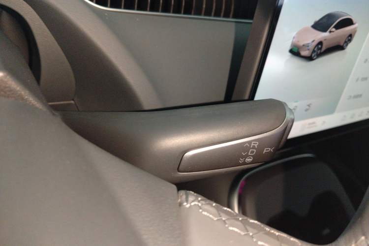 Used XPeng MONA M03 2024 620 with Ultra-Long Range
