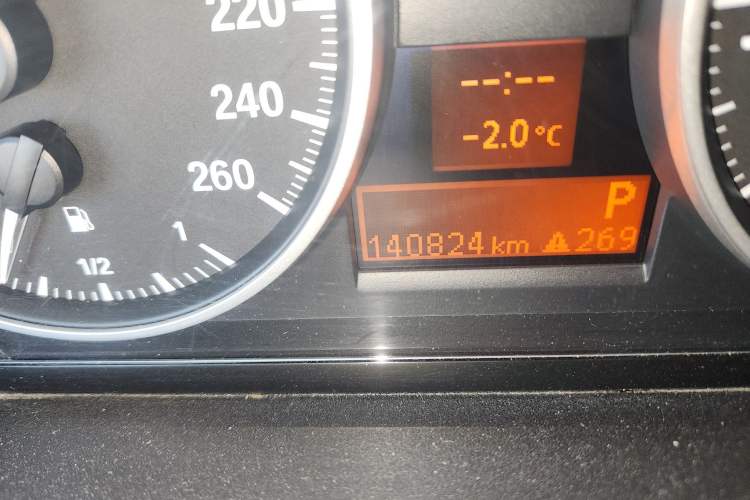 Used BMW 3 Series 2011 320i Luxury Edition