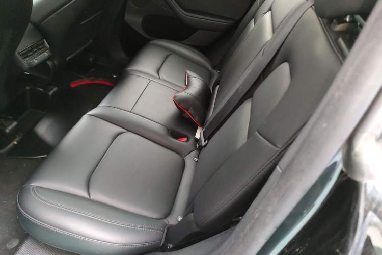 Used Tesla Model Y 2023 Long-Range All-Wheel-Drive Version