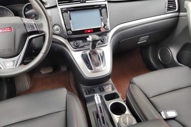 Used Haval H6 2015 Sport Edition 1.5T Automatic Two-Wheel Drive Luxury Model Gear Lever
