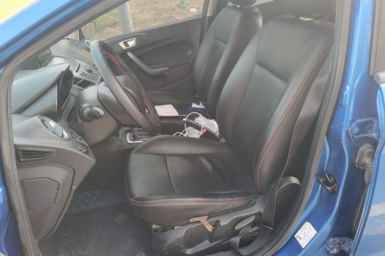 Used Ford Fiesta 2013 Hatchback 1.5L Automatic Fashion Edition
