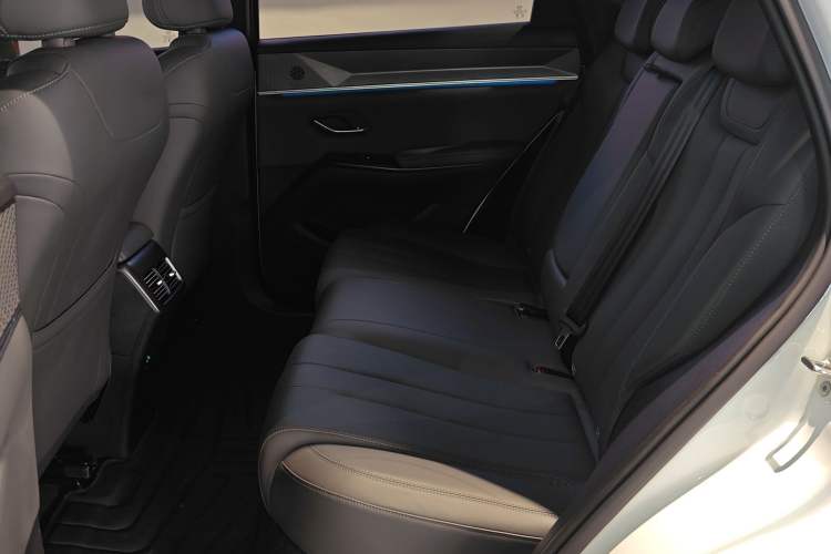 Used BYD Song Pro New Energy 2025 Second-Generation Intelligent Driving Version DM-i 115KM Superior Trim Left Rear Seat