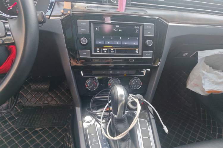 Used Volkswagen Magotan 2019 330TSI DSG Leading Model China VI Standard
