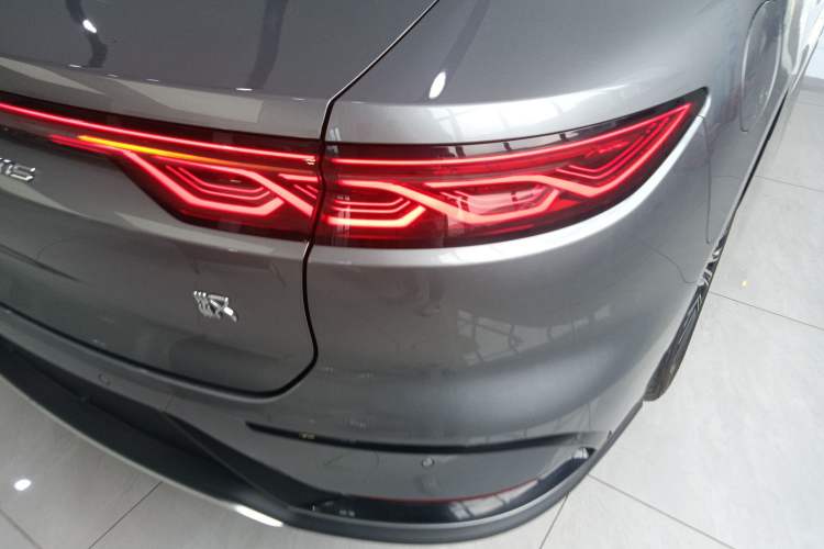 Used BYD Han 2024 DM-i Glory Edition 121KM Premium Model
