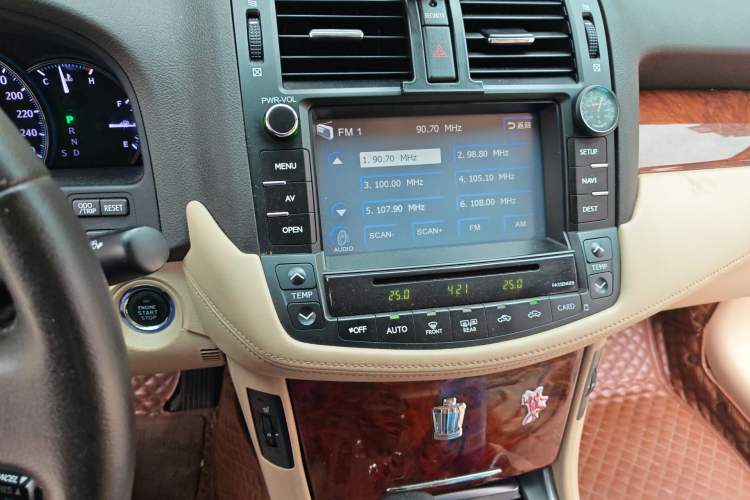 Used Toyota Crown 2012 2.5L Royal Leather Edition Audio And AC Panel