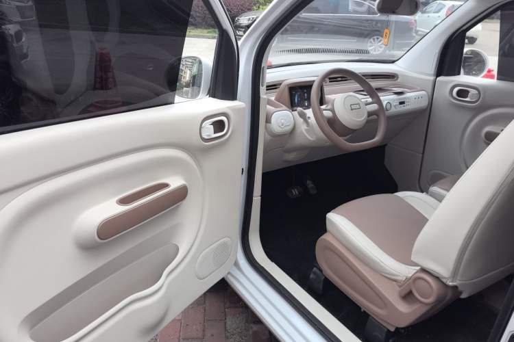 Used Bestune Pony 2026 Model 222km Shining Horse Driver Seat