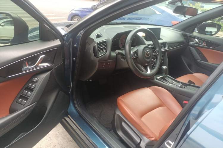 Used Mazda CX-4 2021 2.0L Automatic Two-Wheel Drive Blue Sky Dynamic Edition