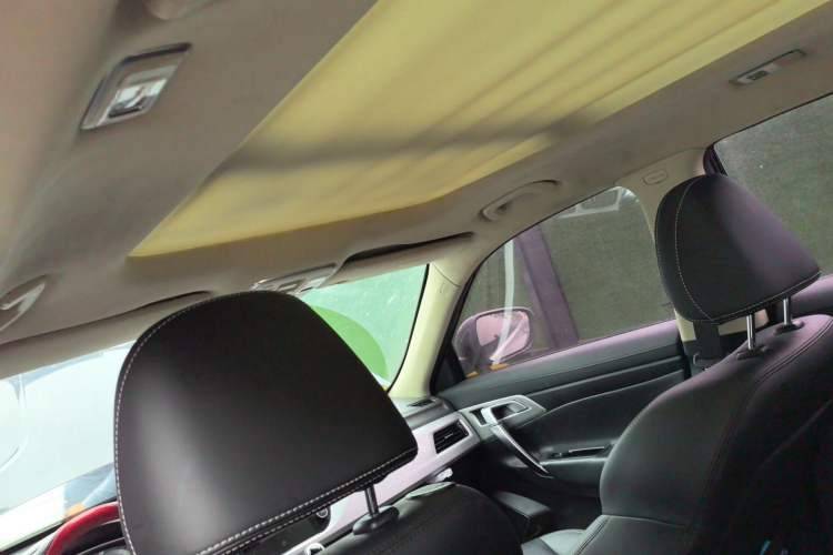 Used Geely Auto Emgrand X7 Sport 2016 1.8TD Automatic Smart Model Headliner