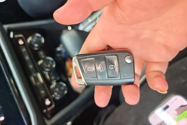 Used Volkswagen Tiguan L 2020 330TSI Automatic Two-Wheel Drive R-Line Flagship Version China VI Standard