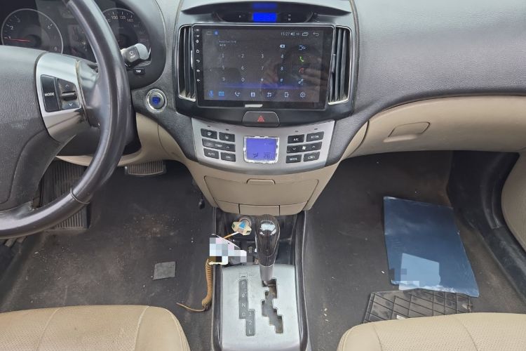 Used Hyundai Celesta 2011 1.6L Automatic Luxury Version Audio And AC Panel