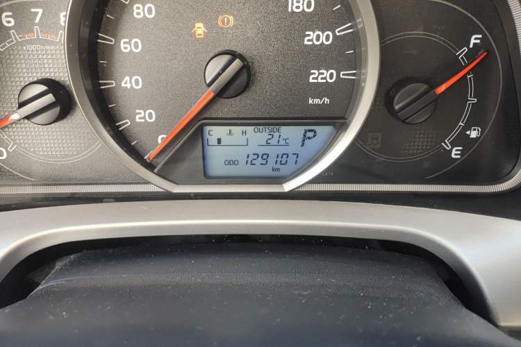 Used Toyota RAV4 2015 2.0L CVT Two-Wheel Drive Fashion Edition