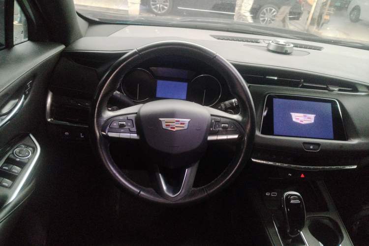 Used Cadillac XT4 2021 28T Two-Wheel Drive Tech Edition