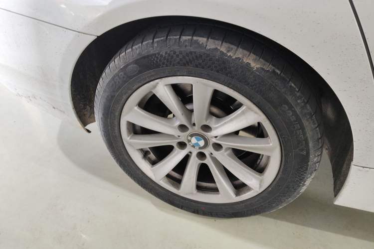 Used BMW 5 Series 2014 520i Elegant Edition