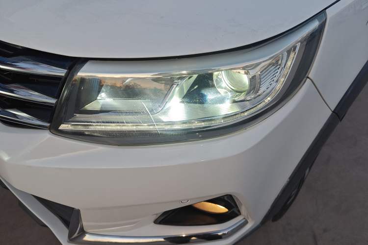 Used FORTHING Joyear X6 2017 Jingxiang Series 1.5T CVT Luxury Model
