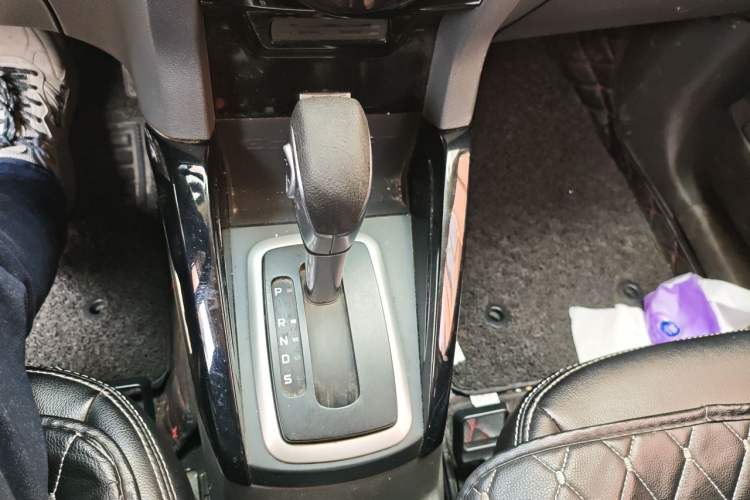 Used Ford EcoSport 2013 1.5L Automatic Prestige Model Gear Lever