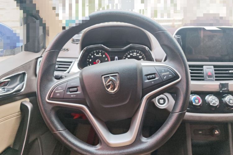Used Baojun 310W 2017 1.5L Manual Luxury Edition China V

