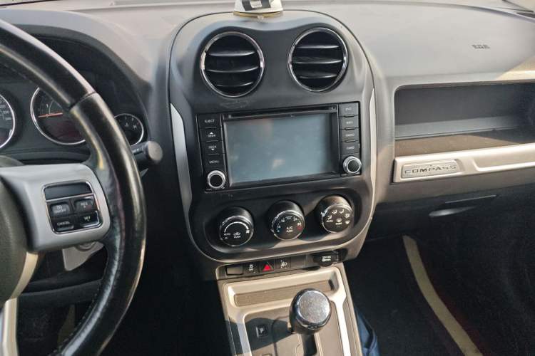 Used Jeep Compass (Import) 2014 2.4L Four-Wheel Drive Serpentine Collection Edition