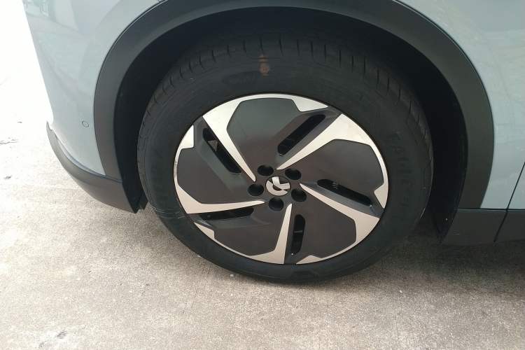 Used Nio ES6 2023 75 kWh Exterior 4