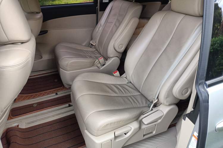 Used Toyota Previa 2012 2.4L 7-Seater Standard Edition
