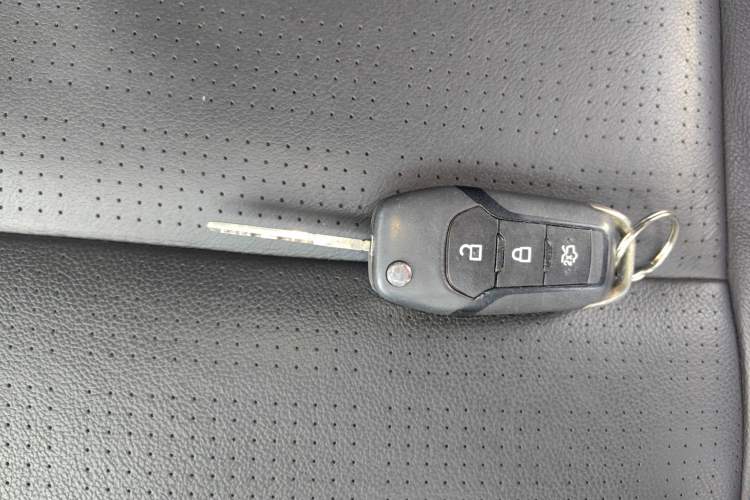 Used Ford Escort 2015 1.5L Manual Fashion Edition