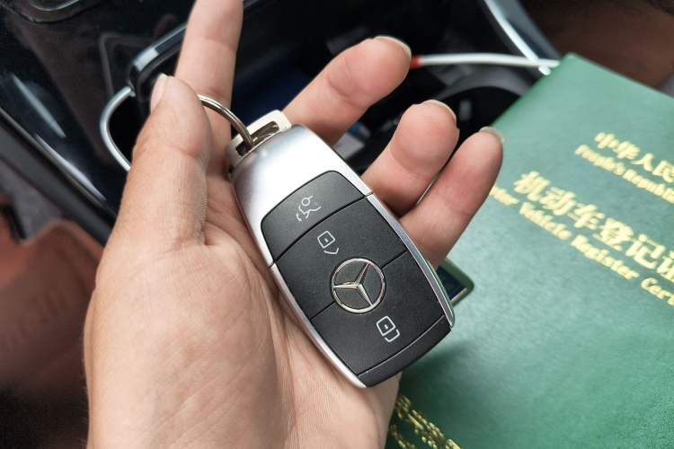 Used Mercedes-Benz GLC 2021 GLC 260 L 4MATIC Dynamic Edition Vehicle Key