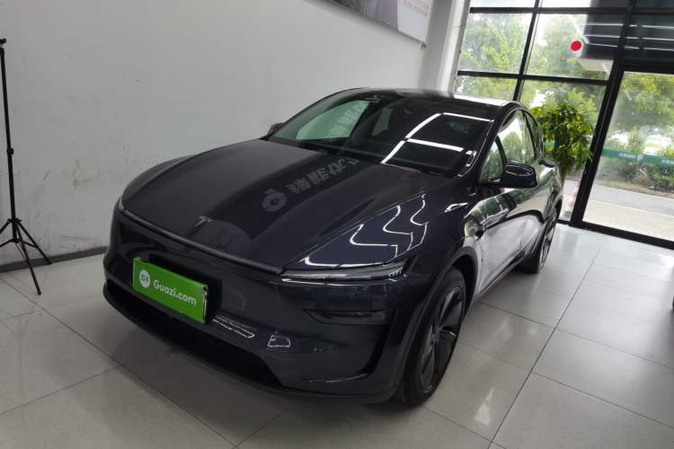 Used Tesla Model Y 2025 Rear-Wheel Drive First Edition