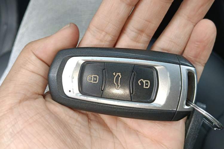 Used Geely Auto Emgrand GS 2016 Elegant Edition 1.8L Automatic LingShang Model Vehicle Key