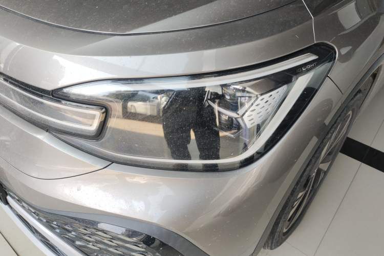 Used Volkswagen ID.6 CROZZ 2021 Long-Range PRO Edition Left Front Headlight