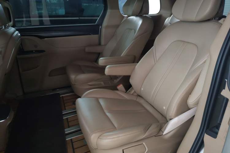 Used Buick GL8 2020 ES Land Cruiser 653T Luxury Edition