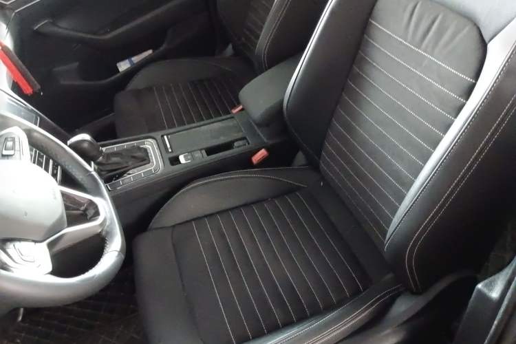 Used Volkswagen Magotan 2020 330TSI DSG Luxury Edition Left Front Seat