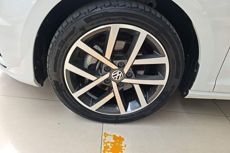 Used Volkswagen Golf 2020 280TSI DSG Comfort Version
