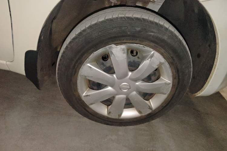 Used Nissan March 2015 1.2L Manual Easy-Enjoy Version
